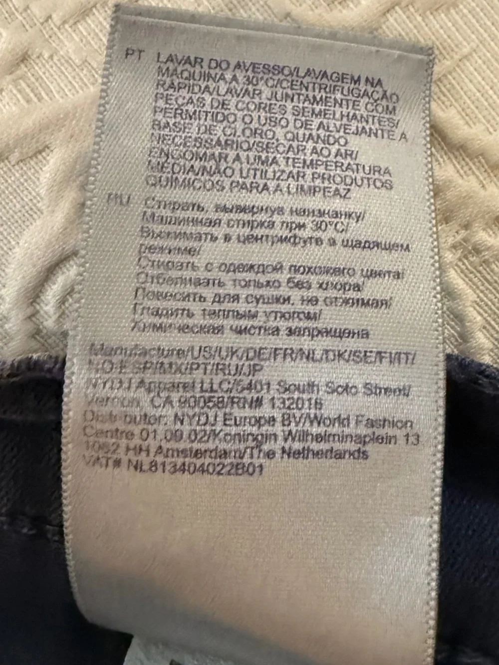 NYDJ BERMUDA SHORTS SIZE 8 - Picture 6 of 6